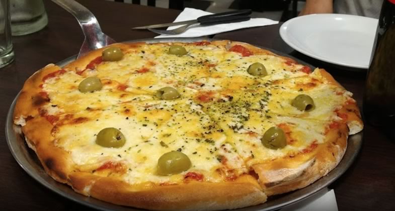 Una de las mejores pizzas de Ciudad de Buenos Aires llega a Lomas de Zamora, pin pun
