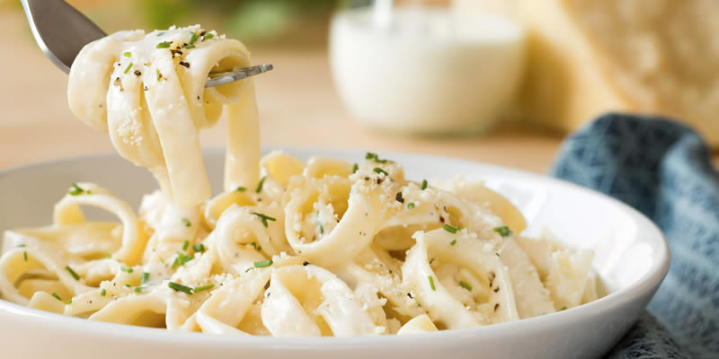 Los fideos Fettuccine son un clásico de las pastas en los días domingos en Lomas de Zamora