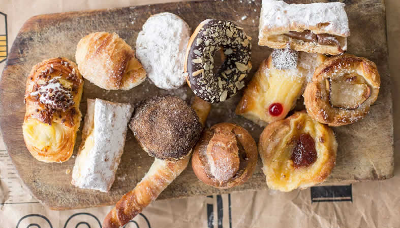 Las Lomas Confitería & Panadería